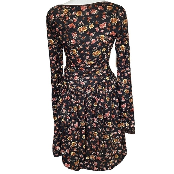 PERUVIAN CONNECTION Fit and Flare Floral Mini Dress - Picture 4 of 5